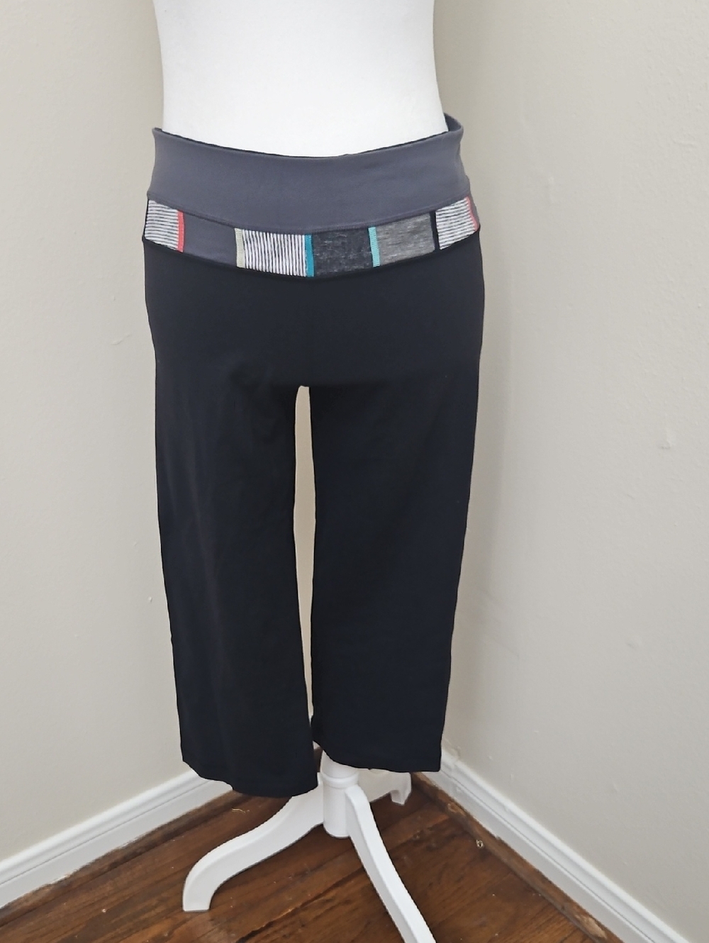 lululemon athletica Black Reversible Capri Leggings with Striped Waistband